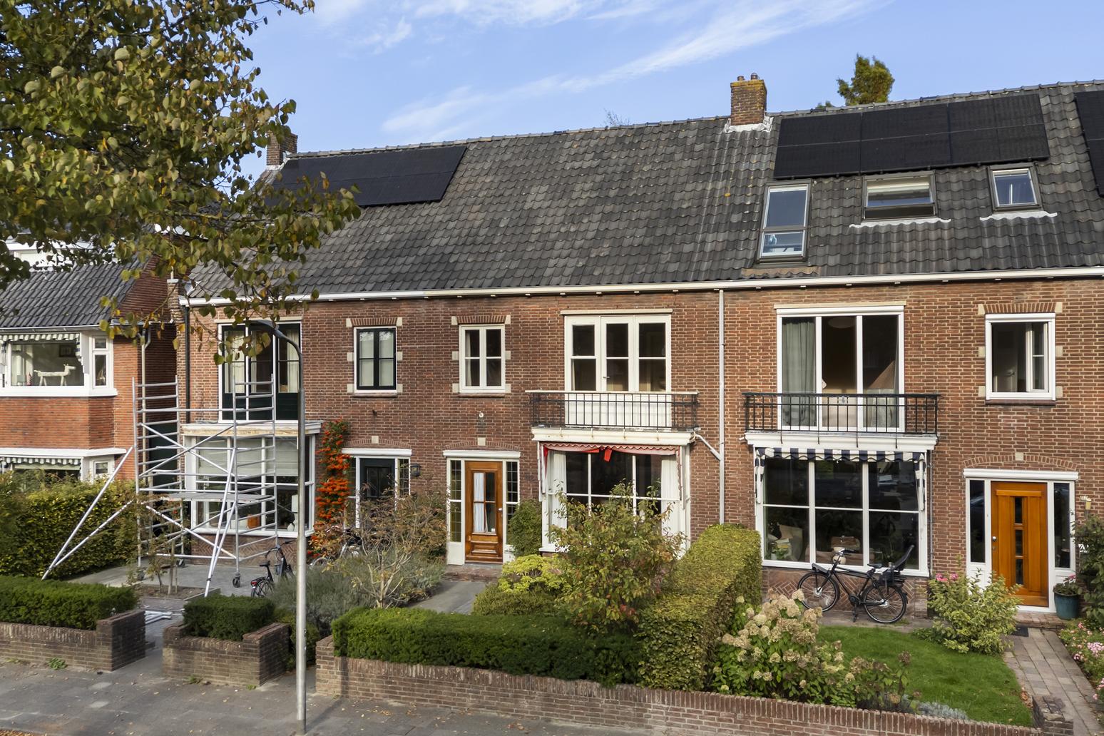 Mr. P.J. Troelstraweg 112 in Leeuwarden